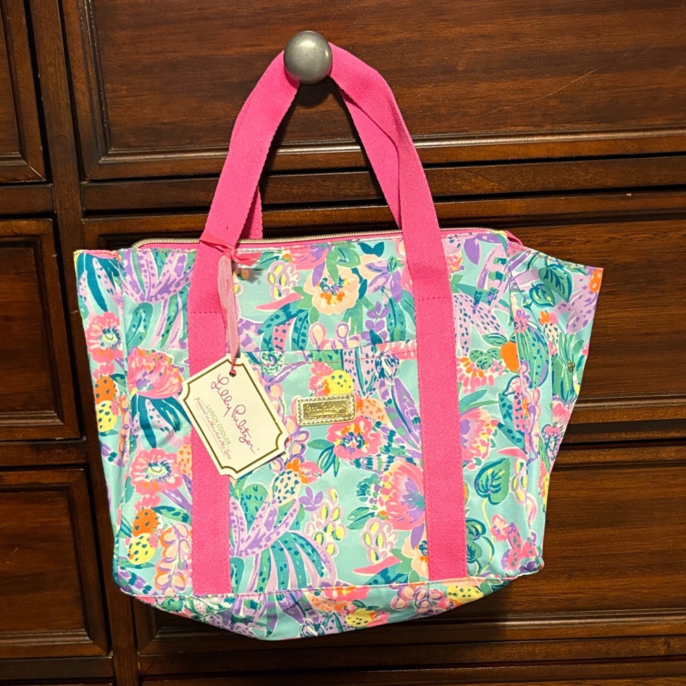 Lilly Pulitzer Vibrant Pink and Green Floral Lunch Cooler Bag - Picture 1 of 4